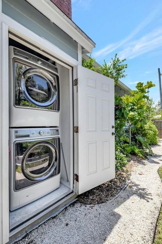220 S L Street, Lake Worth Beach, FL 33460