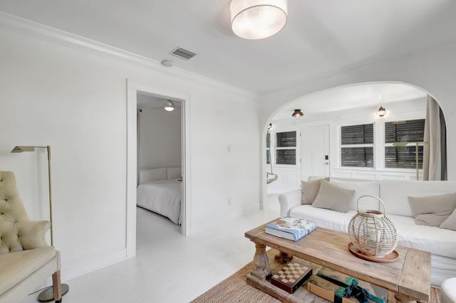 220 S L Street, Lake Worth Beach, FL 33460