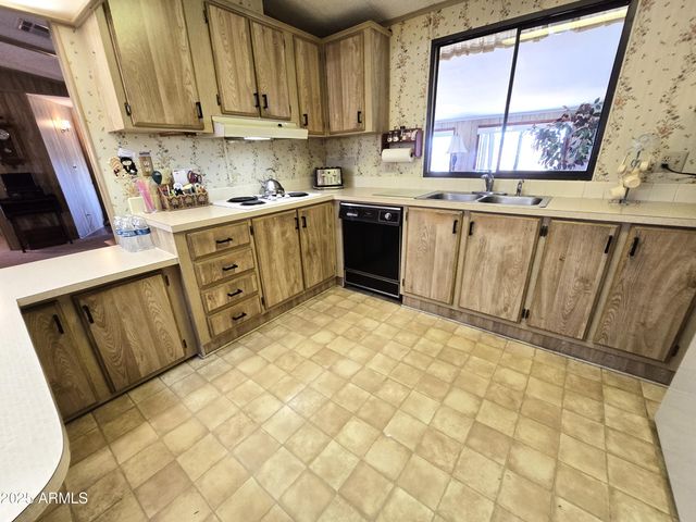 11965 E HENDERSON Road, Dewey, AZ 86327