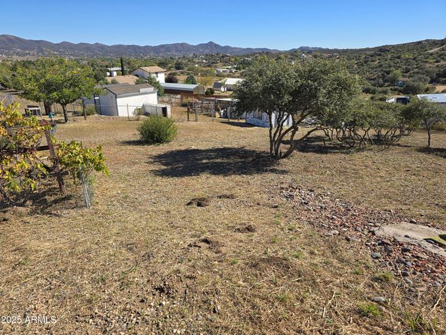 11965 E HENDERSON Road, Dewey, AZ 86327