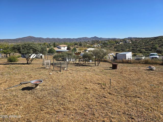 11965 E HENDERSON Road, Dewey, AZ 86327