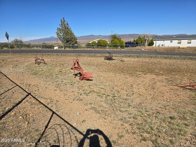 11965 E HENDERSON Road, Dewey, AZ 86327