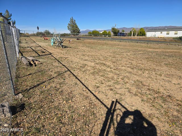 11965 E HENDERSON Road, Dewey, AZ 86327