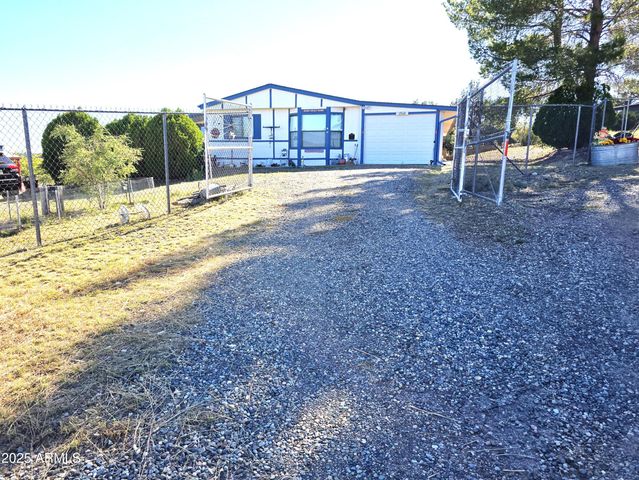 11965 E HENDERSON Road, Dewey, AZ 86327