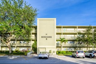 2040 Berkshire B 2040, Deerfield Beach, FL 33442