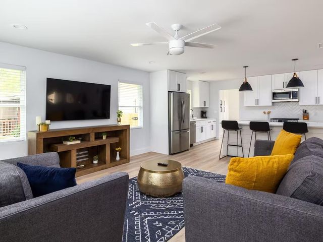 5919 Idlewood CV, Austin, TX 78745