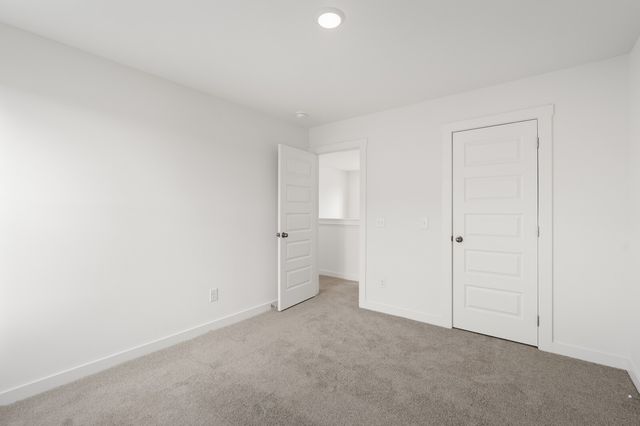 7086 Sutton Drive, White House, TN 37188