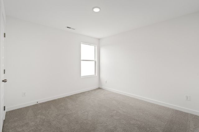 7086 Sutton Drive, White House, TN 37188