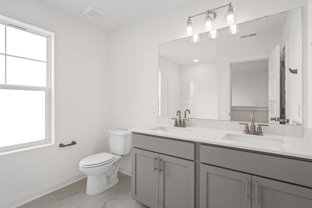 7086 Sutton Drive, White House, TN 37188