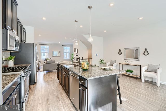 2824 SHAWS RD, Sparrows Point, MD 21219