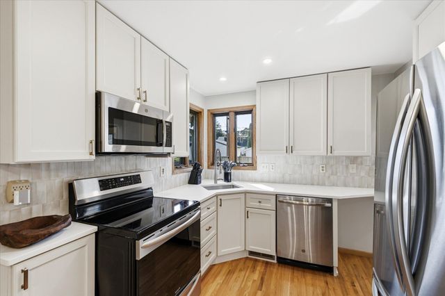 2920 Princeton Avenue, Saint Louis Park, MN 55416