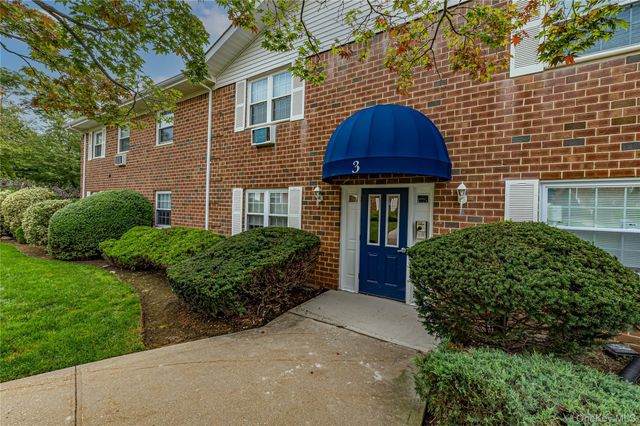 460 Old Town Road 3-O, Port Jefferson Station, NY 11776