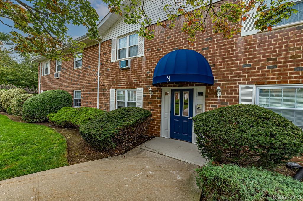 460 Old Town Road 3-O, Port Jefferson Station, NY 11776 — photo 2