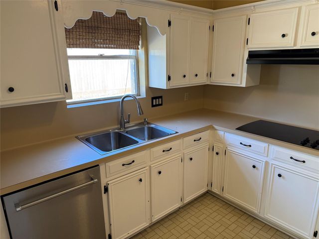 15802 Seattle Street, Houston, TX 77040