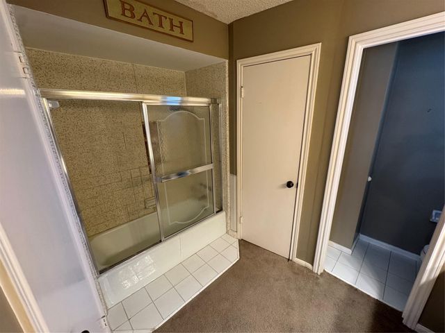 15802 Seattle Street, Houston, TX 77040