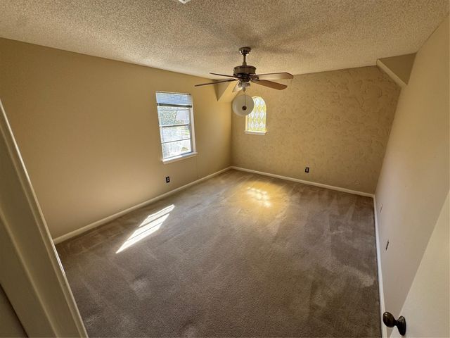 15802 Seattle Street, Houston, TX 77040