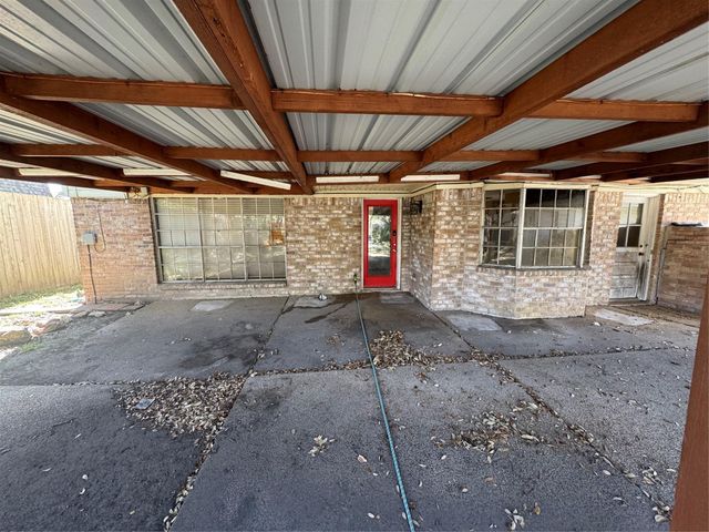 15802 Seattle Street, Houston, TX 77040