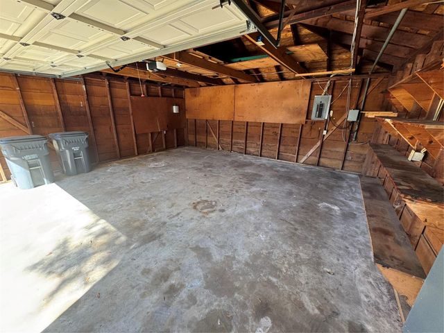 15802 Seattle Street, Houston, TX 77040