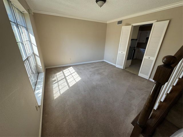 15802 Seattle Street, Houston, TX 77040