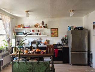 192 E 8th Street 1B, Brooklyn, NY 11218