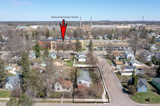 1521 Pine Street, Brainerd, MN 56401
