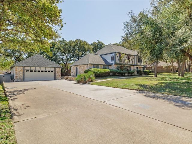 1903 Yokley RD, Rockdale, TX 76567
