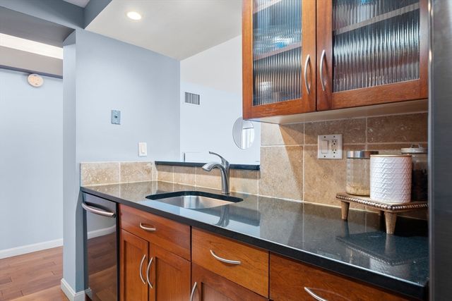 492 Beacon St 36, Boston, MA 02115