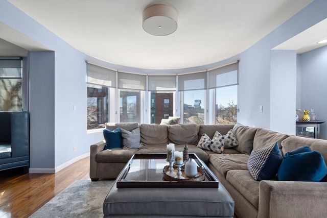 492 Beacon St 36, Boston, MA 02115