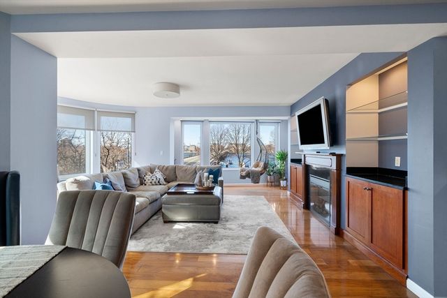 492 Beacon St 36, Boston, MA 02115