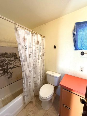 1908 Lynwood Lane, Pueblo, CO 81005