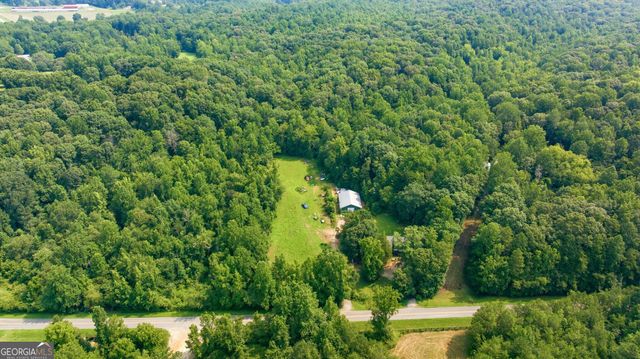 4215 Whiporwill Road, Gillsville, GA 30543