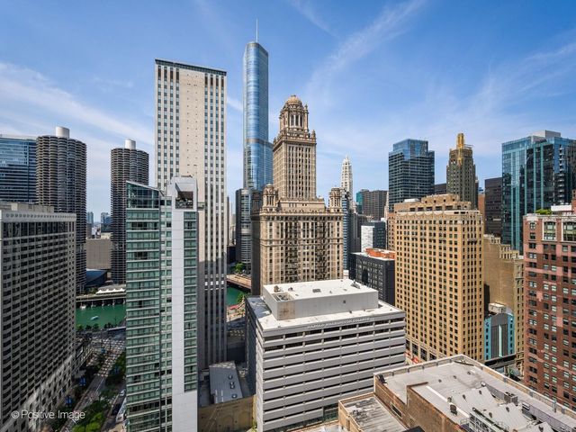 8 E RANDOLPH Street 2105, Chicago, IL 60601