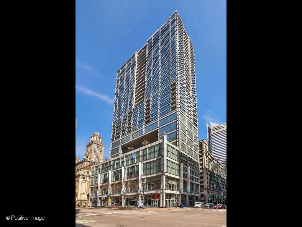 8 E RANDOLPH Street 2105, Chicago, IL 60601