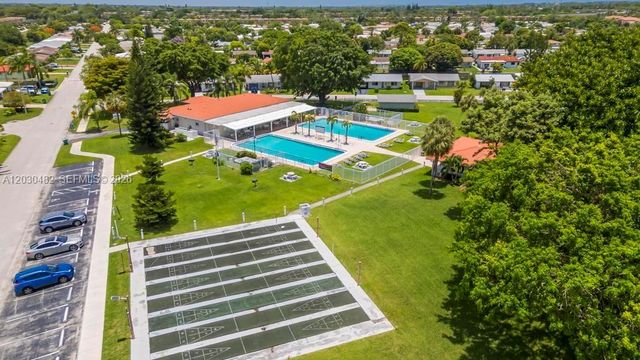 4923 NW 55th Court, Tamarac, FL 33319