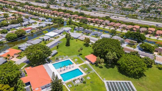 4923 NW 55th Court, Tamarac, FL 33319