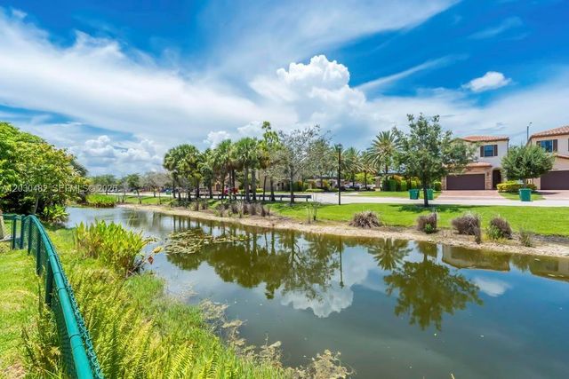 4923 NW 55th Court, Tamarac, FL 33319