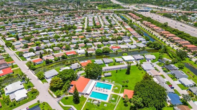 4923 NW 55th Court, Tamarac, FL 33319