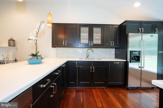 14 CASTLE ROCK DR, Havertown, PA 19083