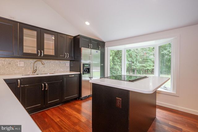 14 CASTLE ROCK DR, Havertown, PA 19083