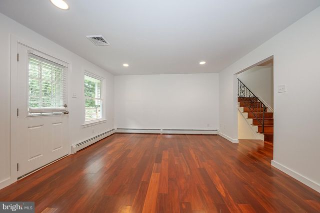 14 CASTLE ROCK DR, Havertown, PA 19083