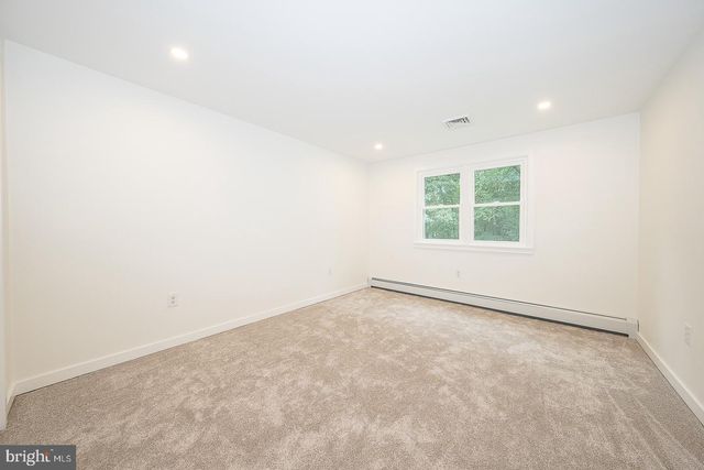14 CASTLE ROCK DR, Havertown, PA 19083