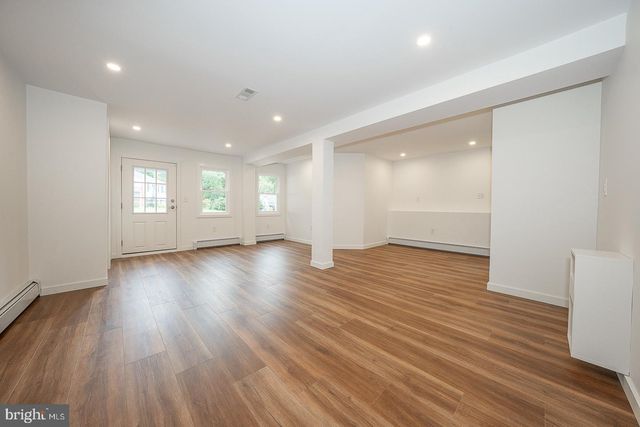 14 CASTLE ROCK DR, Havertown, PA 19083