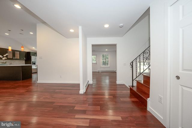 14 CASTLE ROCK DR, Havertown, PA 19083