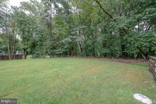 14 CASTLE ROCK DR, Havertown, PA 19083