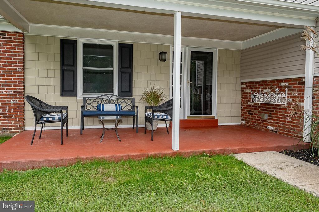 14 CASTLE ROCK DR, Havertown, PA 19083 — photo 2