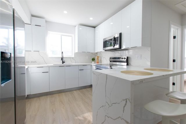 17231 NW 24th Pl, Miami Gardens, FL 33056