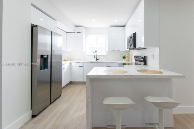 17231 NW 24th Pl, Miami Gardens, FL 33056