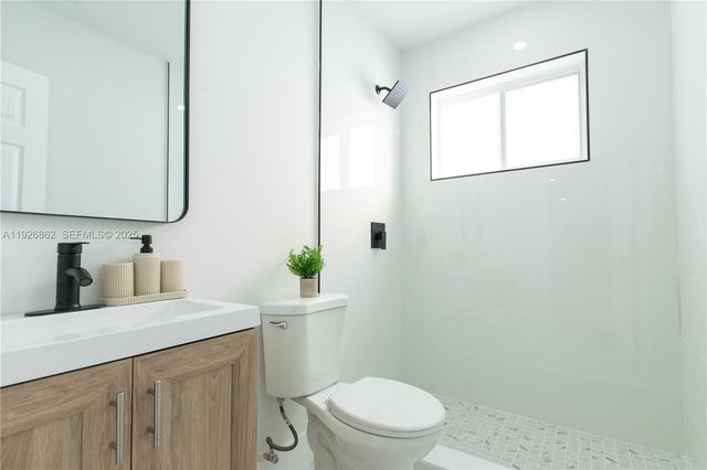 17231 NW 24th Pl, Miami Gardens, FL 33056