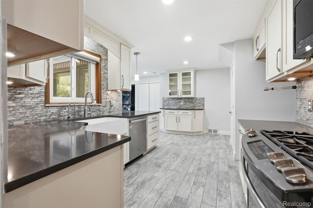 601 S Lafayette Street, Dearborn, MI 48124