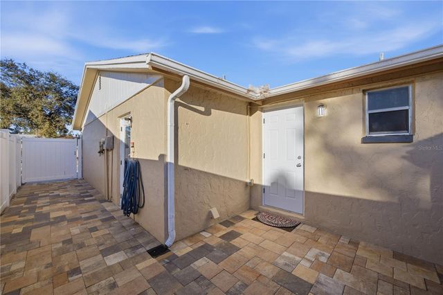 6820 LARCHMONT AVENUE, New Port Richey, FL 34653